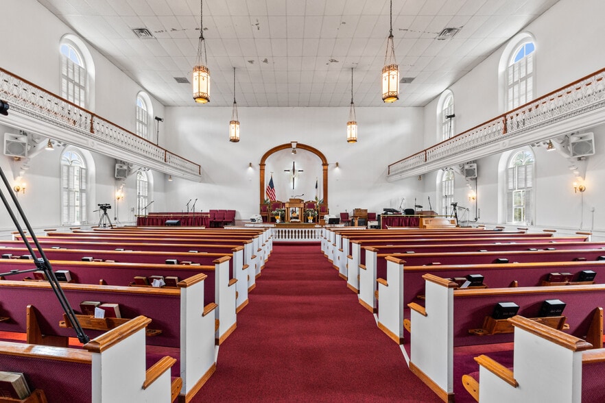 2000 E Broad St, Richmond, VA for sale - Building Photo - Image 3 of 14