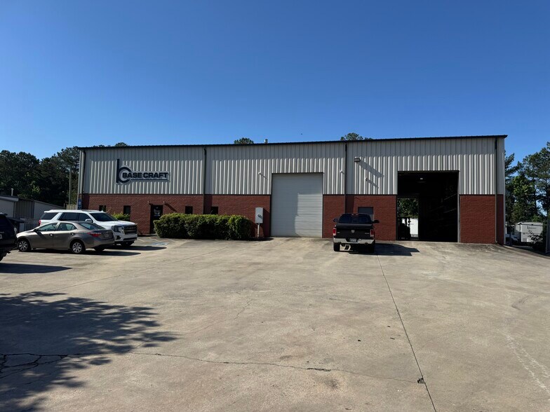 118 Park West Dr, McDonough, GA à louer - Photo du bâtiment - Image 2 de 5