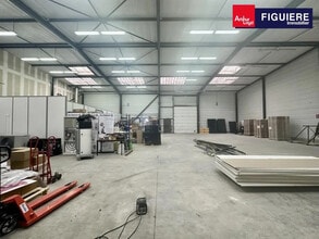 12 Allée Des Informaticiens, Aix-en-Provence à louer Photo du bâtiment- Image 2 de 2