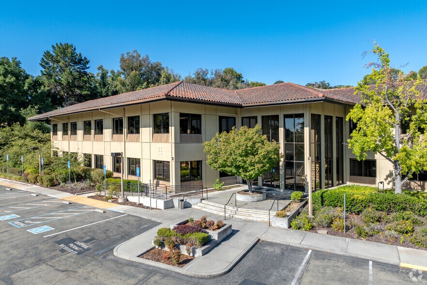 3408 Hillview Ave, Palo Alto, CA à louer - Photo principale - Image 1 de 4