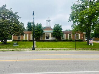 Plus de détails pour 7733 Natural Bridge Rd, Saint Louis, MO - Spécialité à vendre