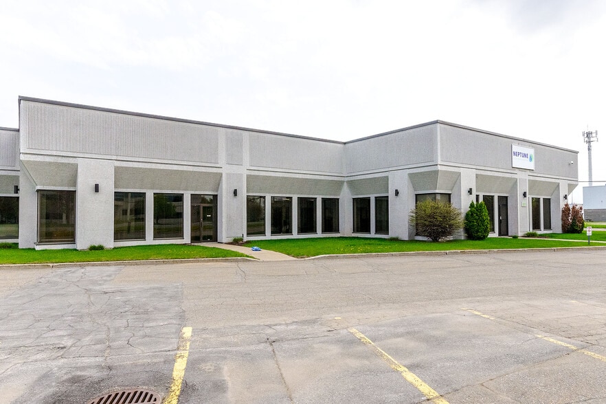 260-292 St Adrien-Patenaude, Vaudreuil-dorion, QC à louer - Photo du bâtiment - Image 1 de 3