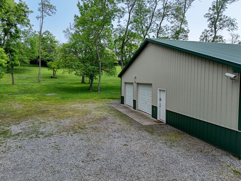 4338 NY-90, Union Springs, NY à vendre - Photo du bâtiment - Image 3 de 63