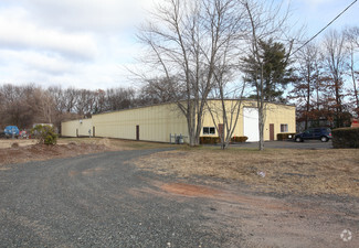 Plus de détails pour 14 E Newberry Rd, Bloomfield, CT - Industriel à louer