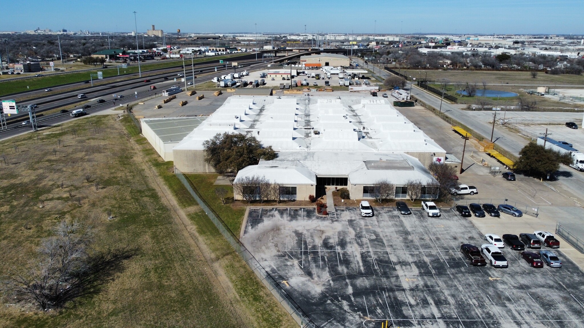 2817 Braswell Dr, Fort Worth, TX for lease Building Photo- Image 1 of 16