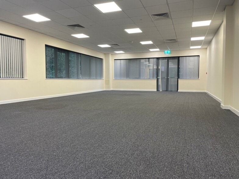 Wood Ln, Hemel Hempstead for lease - Building Photo - Image 2 of 16