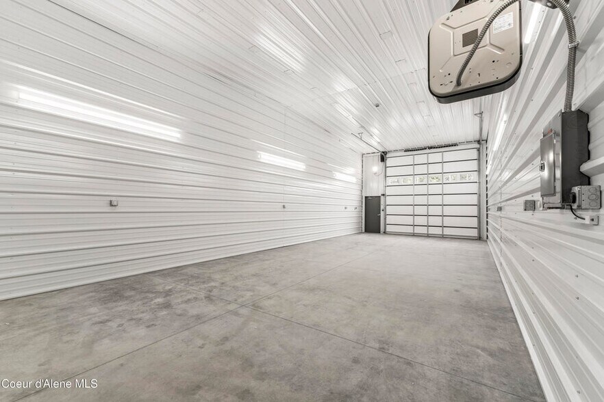 4002 Boyer rd, Sandpoint, ID à vendre - Photo du bâtiment - Image 3 de 27