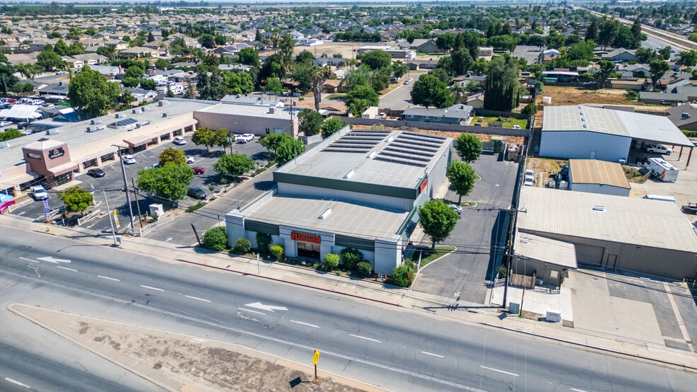 2309 E Tulare Ave, Tulare, CA for sale - Building Photo - Image 3 of 13