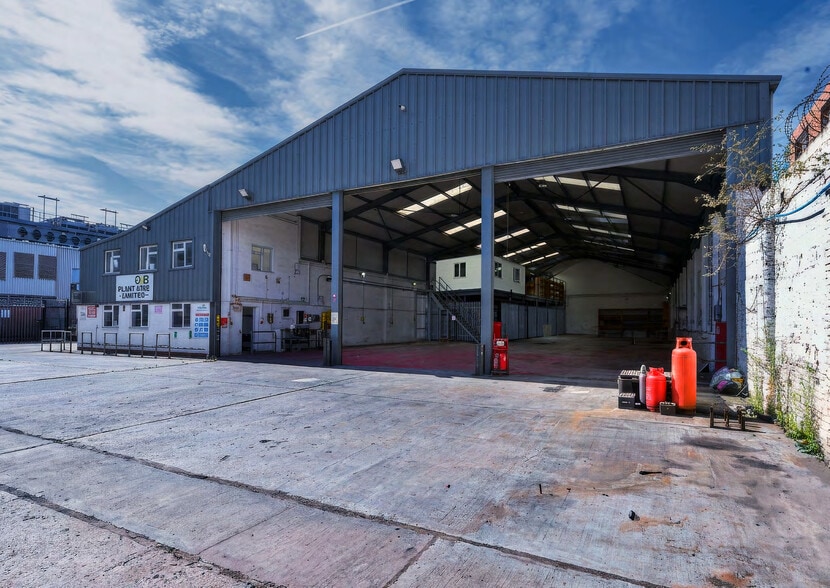 Nobel Rd, London for lease - Building Photo - Image 1 of 2