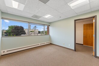 570 Asbury St, Saint Paul, MN à louer Photo intérieure- Image 1 de 4