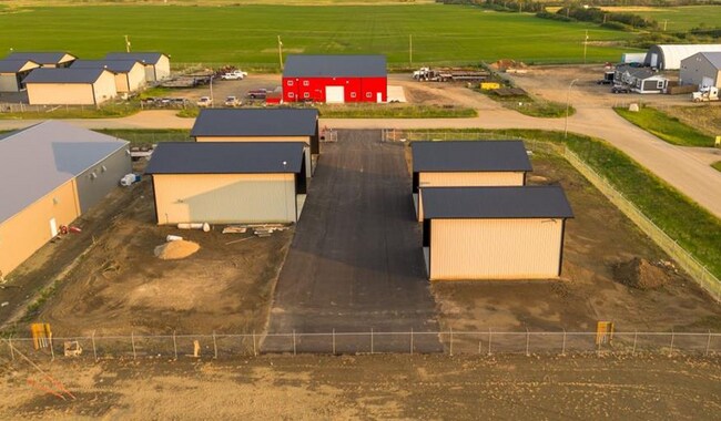 Plus de détails pour 3804 9 St, Lloydminster, SK - Flex à vendre