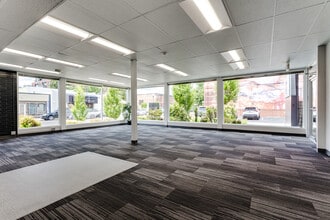 1445 Willamette St, Eugene, OR for lease Interior Photo- Image 2 of 5