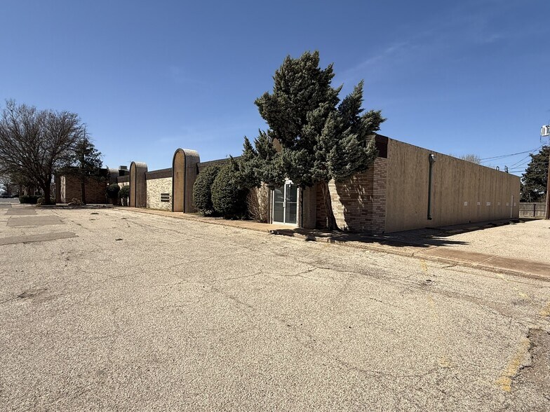 901 E Tahoka Rd, Brownfield, TX à vendre - Photo du bâtiment - Image 3 de 12