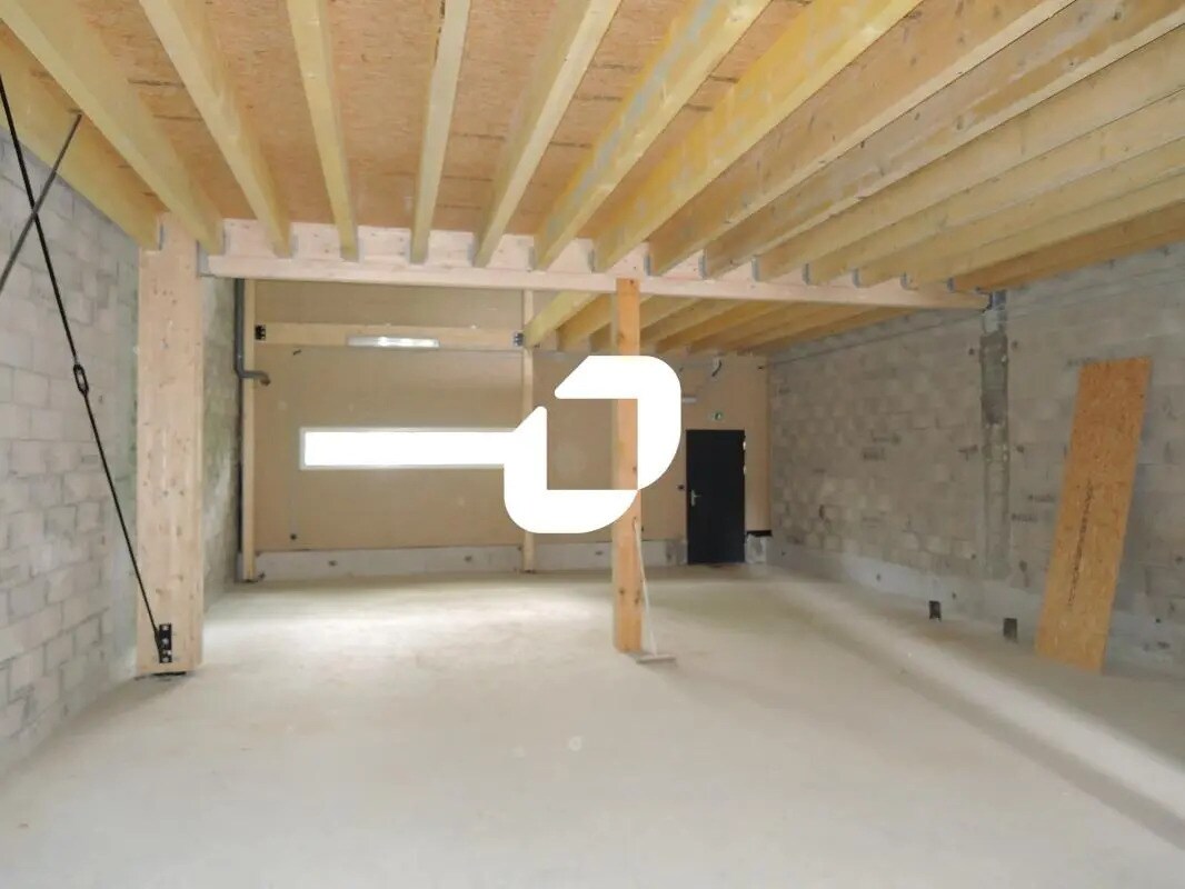 Flex in Croissy-Beaubourg for lease Interior Photo- Image 1 of 4