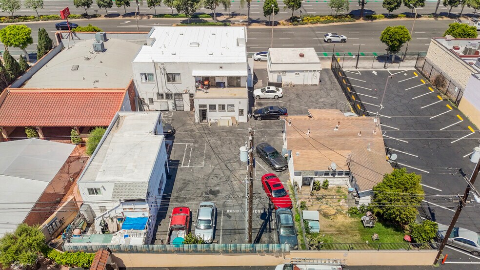 11850 Hawthorne Blvd, Hawthorne, CA à vendre - Photo du bâtiment - Image 2 de 51