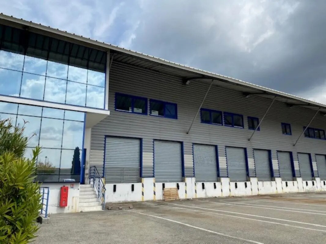 Flex in Aix-en-Provence for lease Building Photo- Image 1 of 6