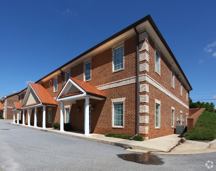 380-390 Racetrack Rd, McDonough, GA for sale - Building Photo - Image 2 of 3