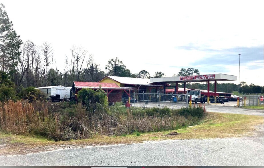 3827 N US Highway 441, Lake City, FL à vendre - Photo du bâtiment - Image 2 de 3