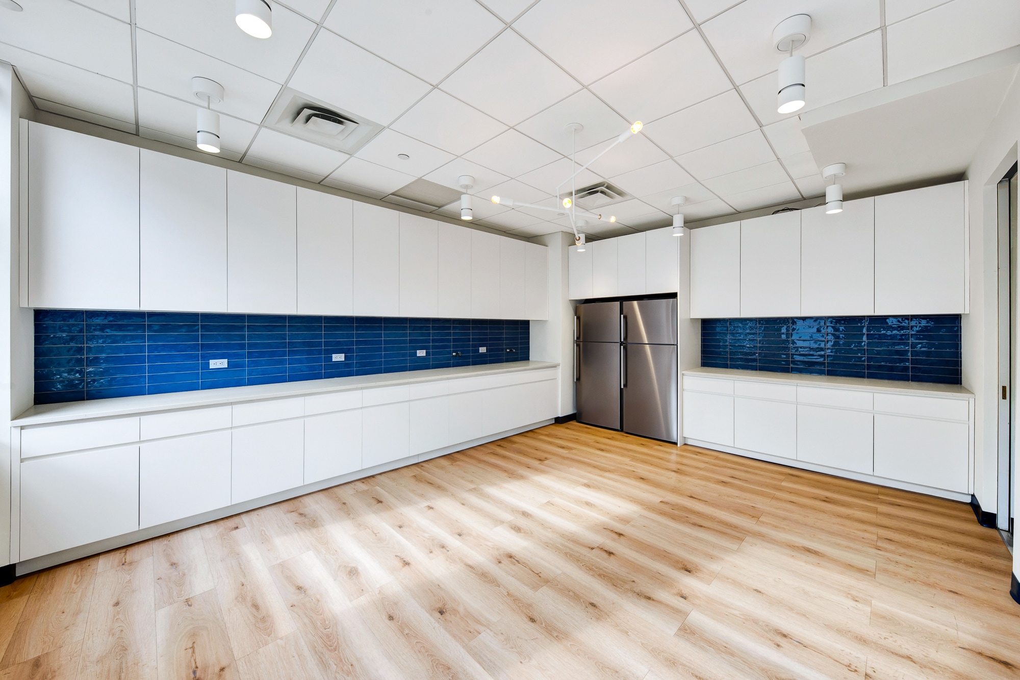 122 W 22nd St, New York, NY for lease Interior Photo- Image 1 of 15