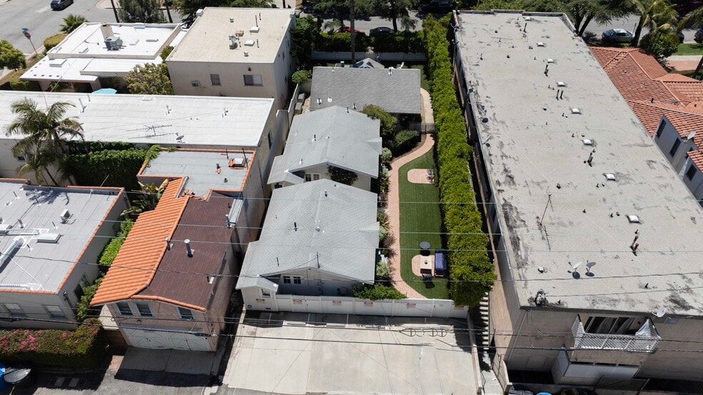 1047 9th St, Santa Monica, CA for sale - Building Photo - Image 2 of 22