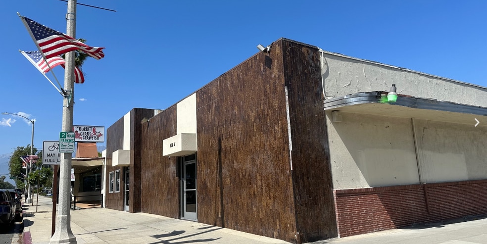 602-604 N Euclid Ave, Ontario, CA à louer - Photo du bâtiment - Image 2 de 4