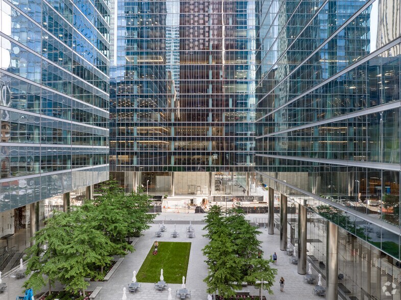 40 Temperance St, Toronto, ON à louer - Photo du bâtiment - Image 2 de 5