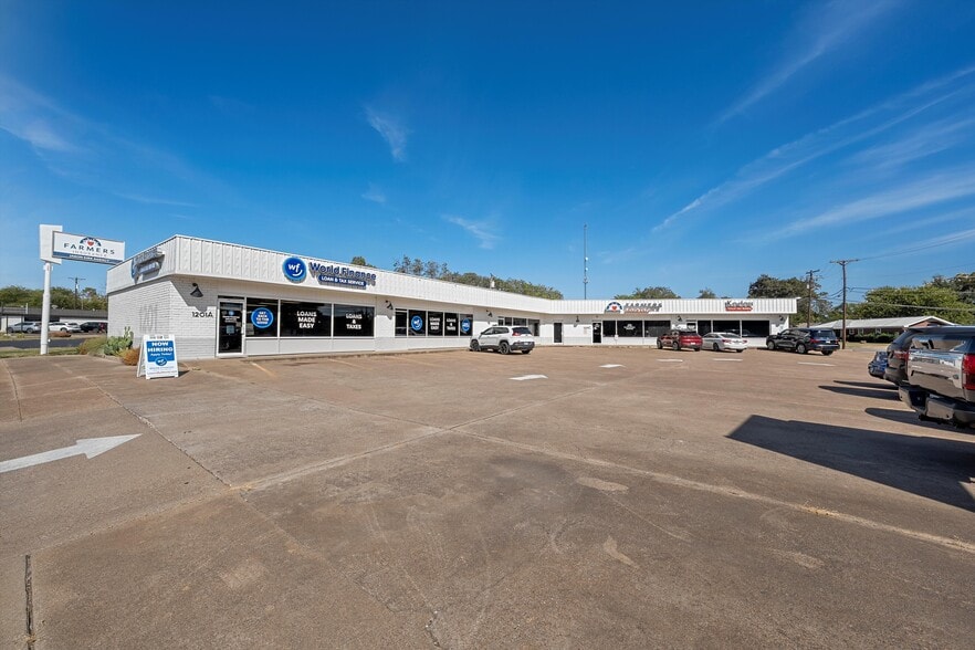 1201 Lake Air Dr, Waco, TX à louer - Photo du bâtiment - Image 1 de 3