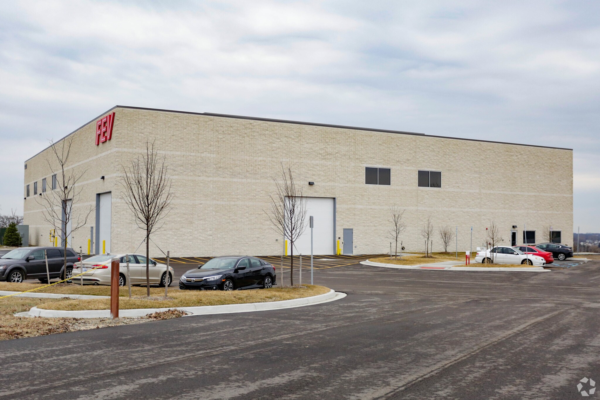 1300 Harmon Rd, Auburn Hills, MI for sale Primary Photo- Image 1 of 4