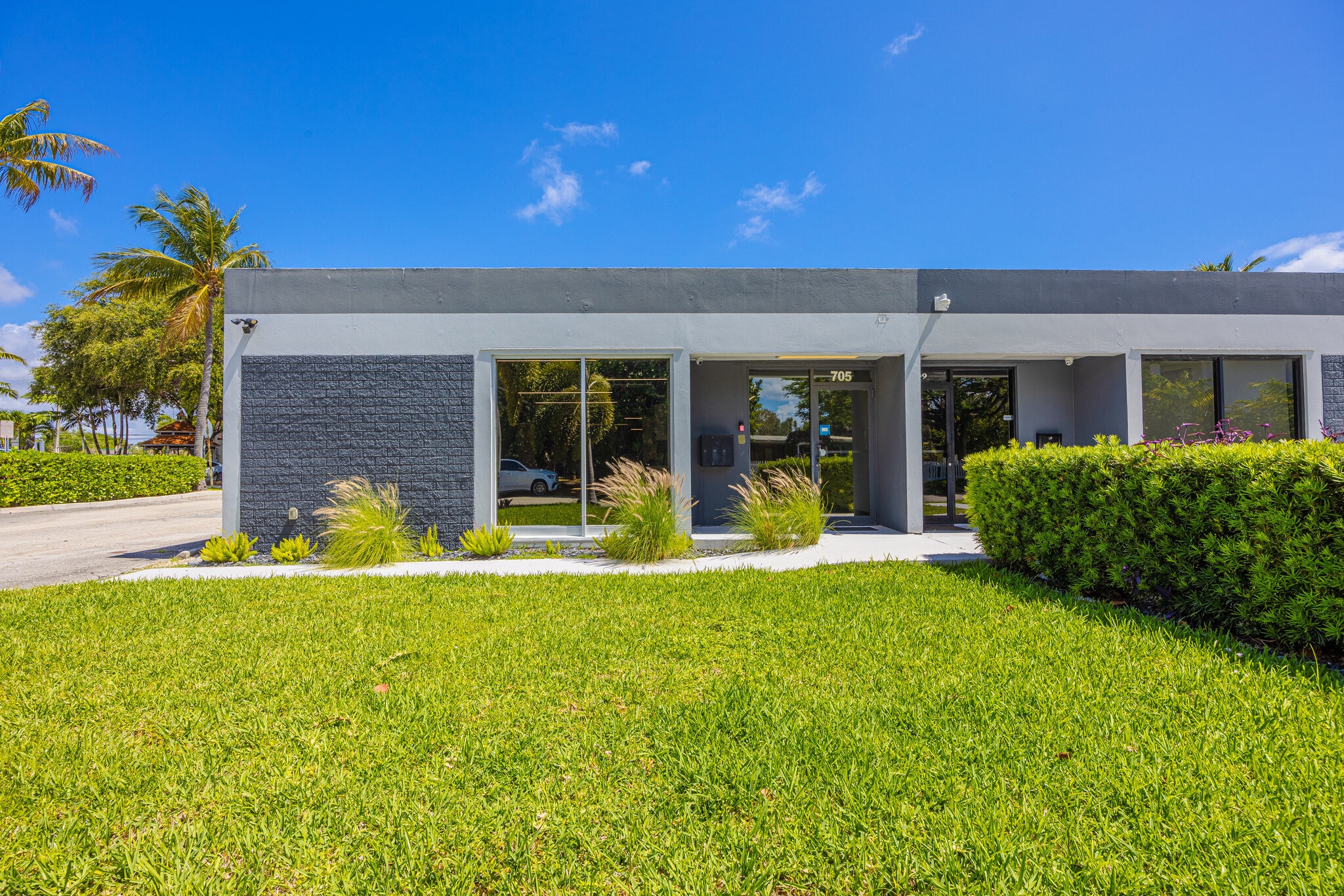 705 Bond Way, Delray Beach, FL for sale Building Photo- Image 1 of 21