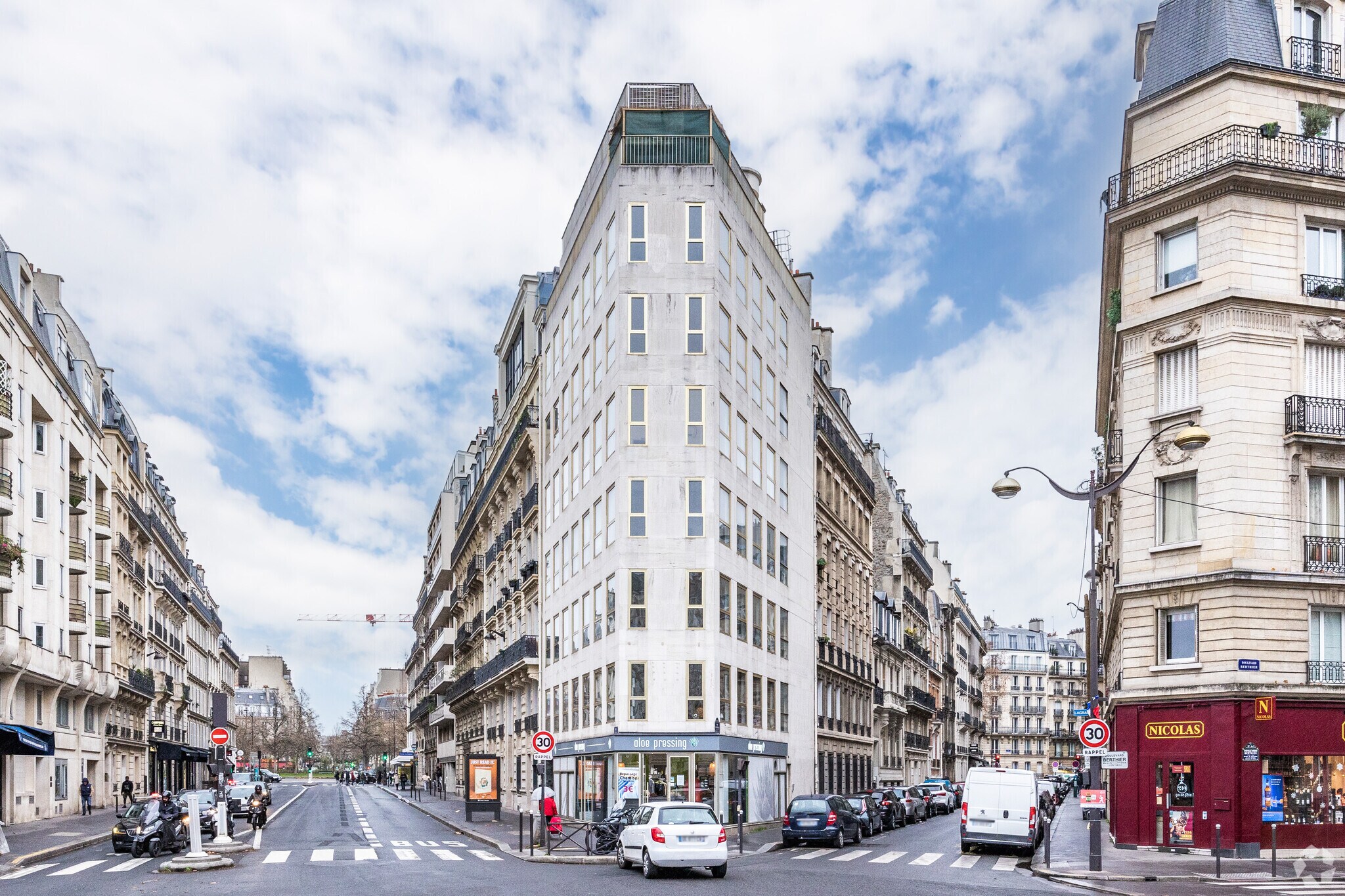 183 Rue De Courcelles, Paris à louer Photo principale- Image 1 de 4