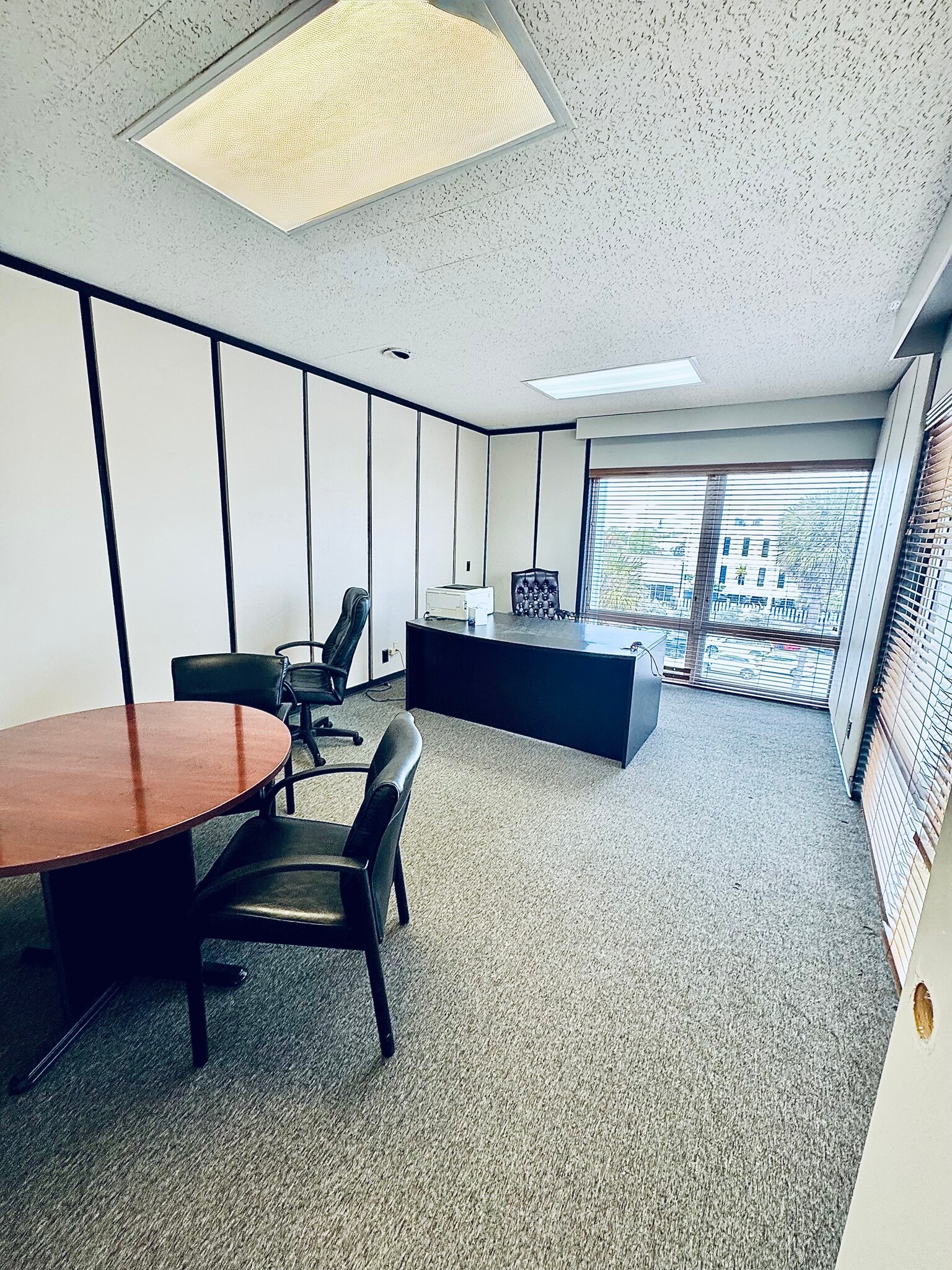 2810 E Oakland Park Blvd, Fort Lauderdale, FL à louer Photo intérieure- Image 1 de 16
