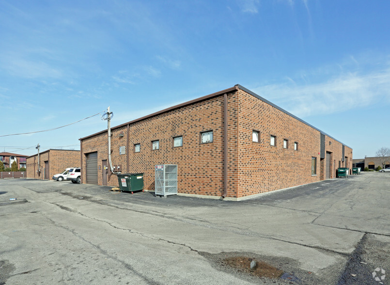 240-252 James St, Bensenville, IL for lease - Building Photo - Image 3 of 12