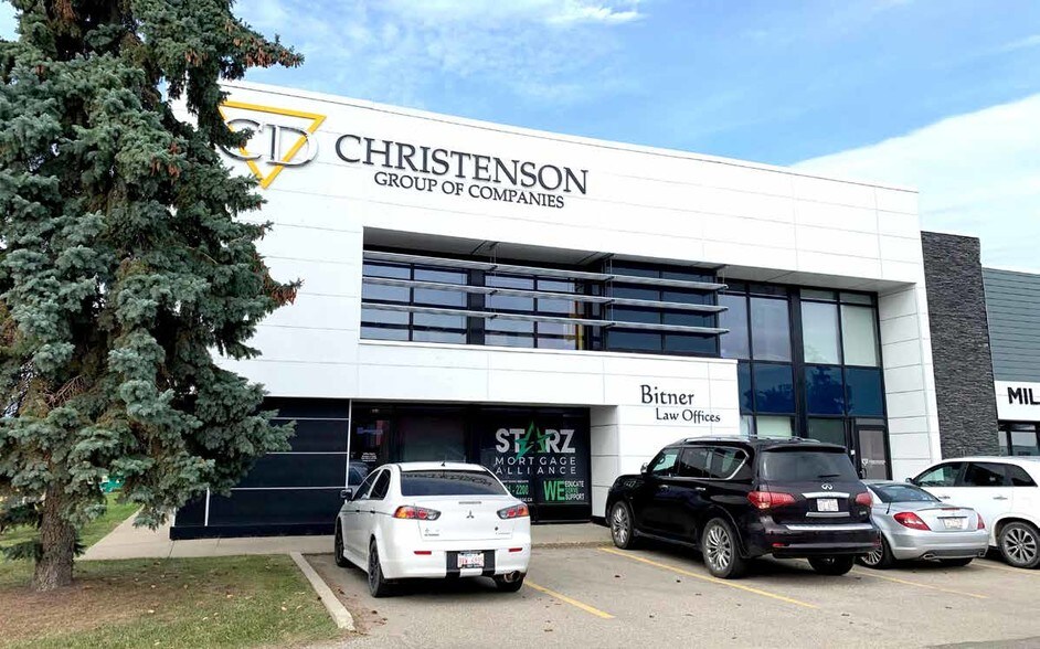 5410-5424 97 St NW, Edmonton, AB à vendre - Photo du bâtiment - Image 2 de 21