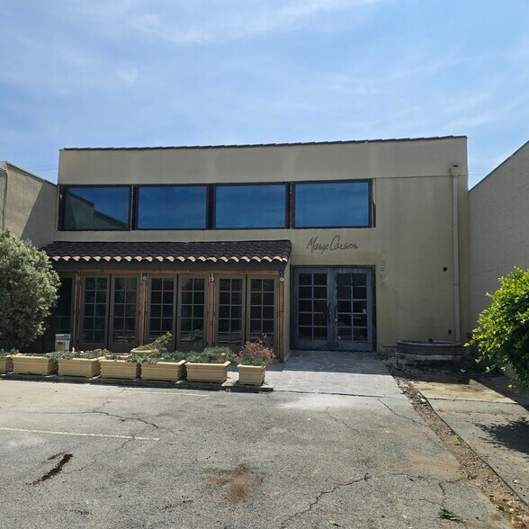 920 N La Cienega Blvd, Los Angeles, CA à louer - Photo du bâtiment - Image 3 de 10