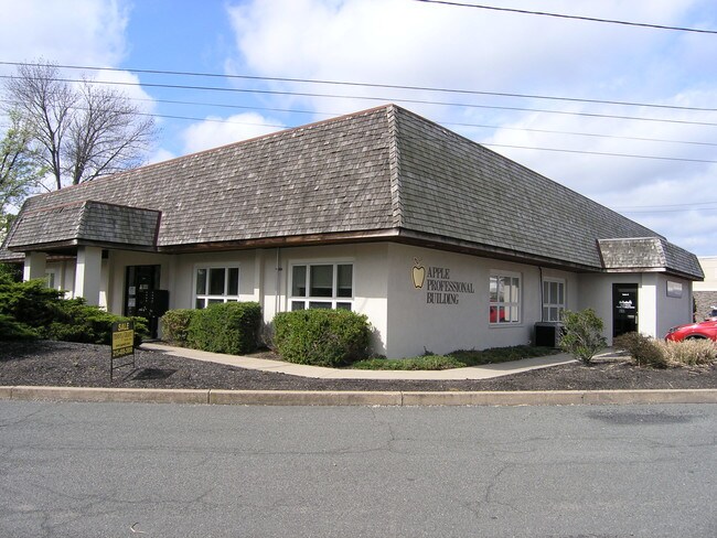 Plus de détails pour 200 Apple St, Quakertown, PA - Bureau, Bureau/Médical à louer