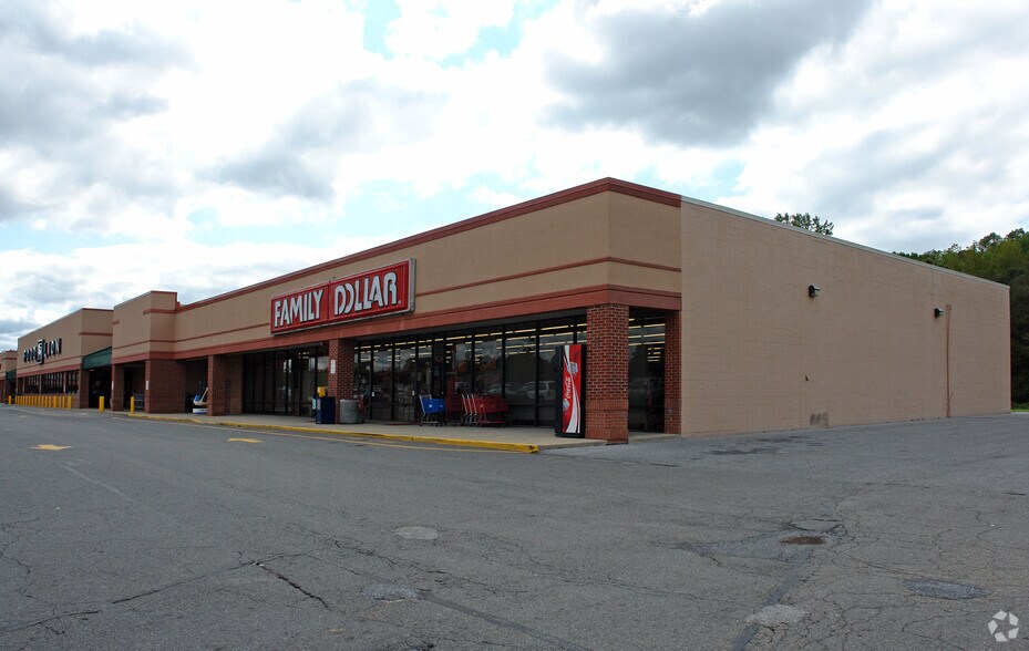 40950-40955 Merchants Ln, Leonardtown, MD à louer - Photo du bâtiment - Image 2 de 3