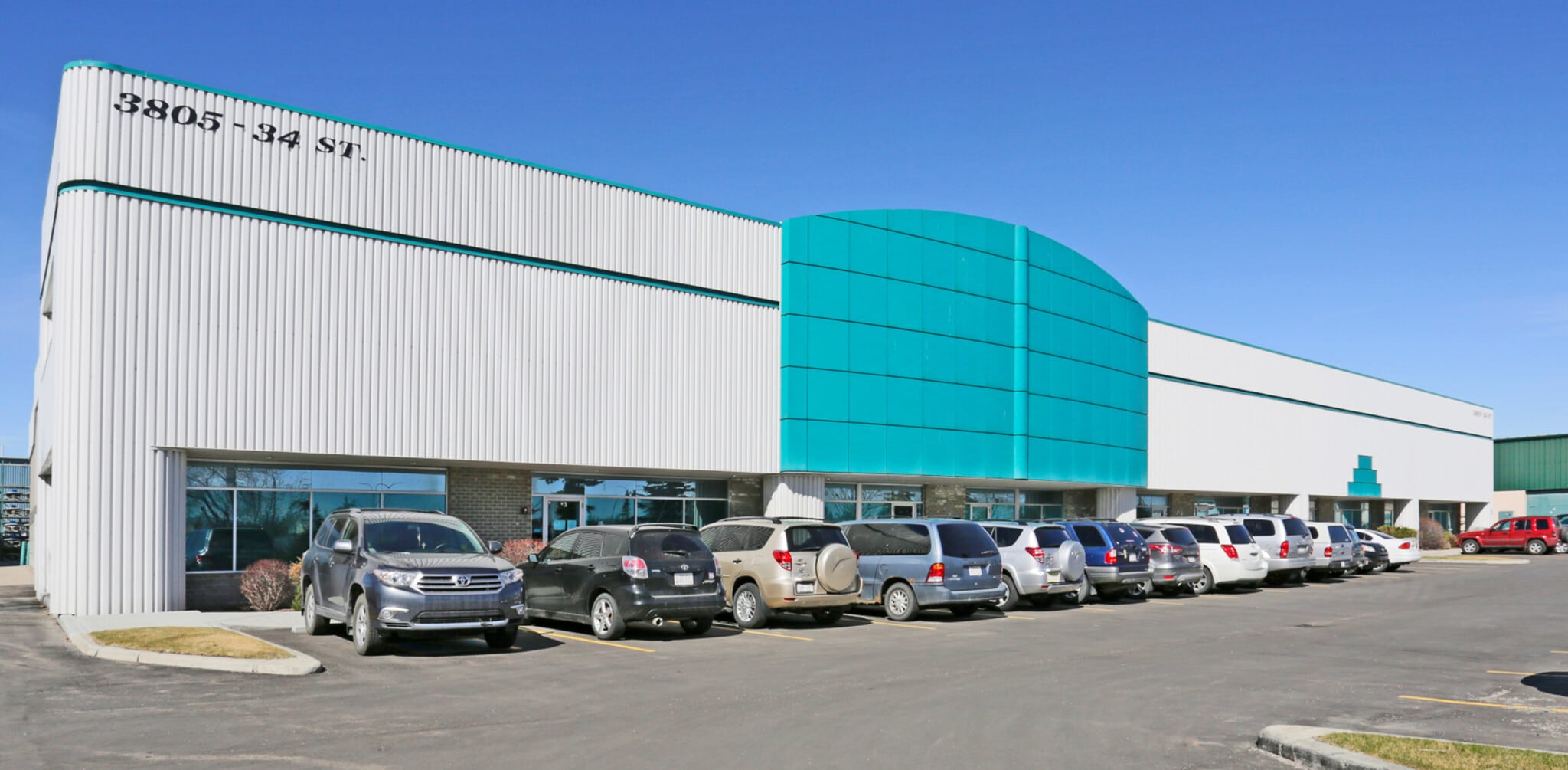 3805 34th St NE, Calgary, AB for lease Building Photo- Image 1 of 3