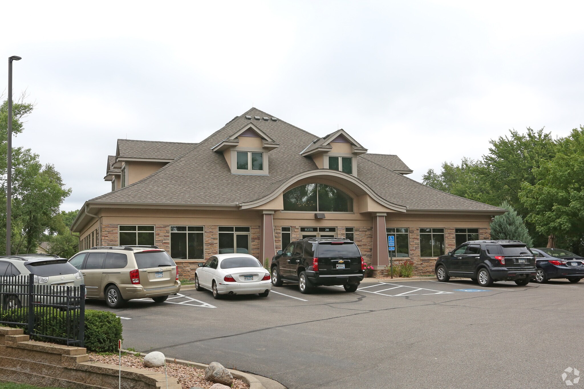 3340 Sherman Ct, Eagan, MN à vendre Photo principale- Image 1 de 54