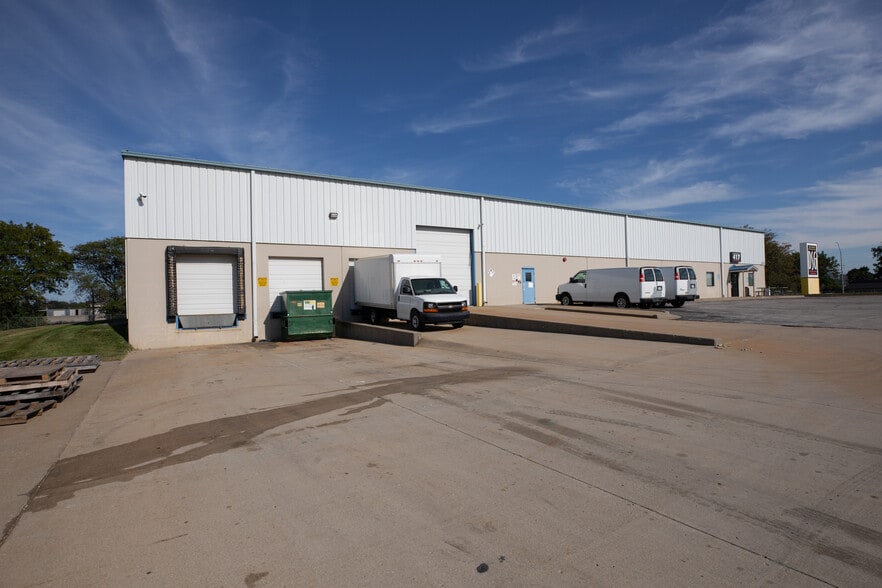 417 S 42nd St, Kansas City, KS for sale - Building Photo - Image 2 of 14