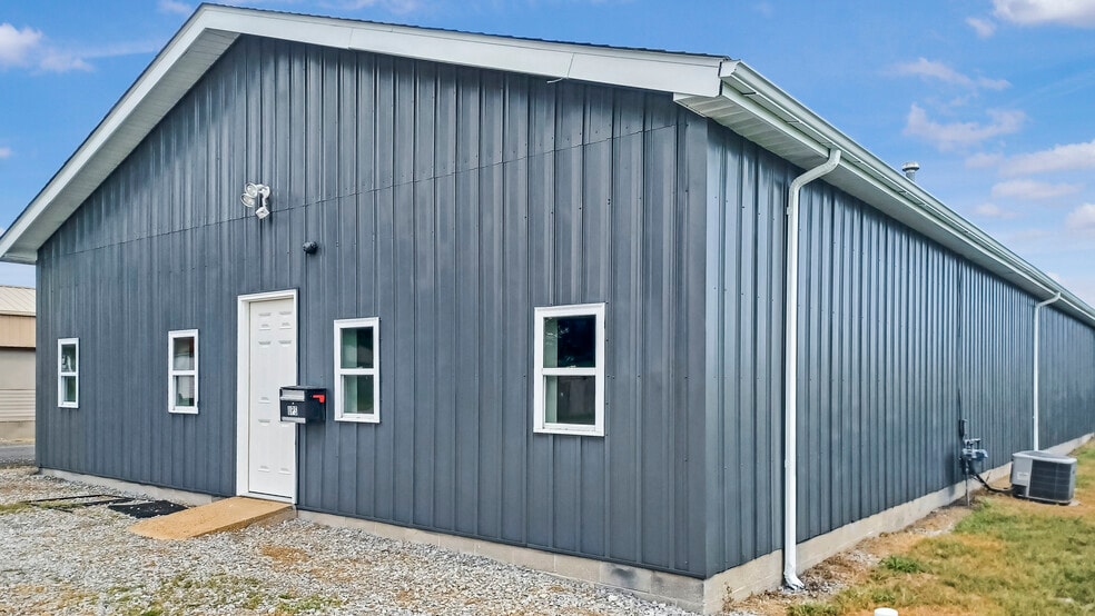605 Railroad St, Dupo, IL for lease - Building Photo - Image 2 of 20