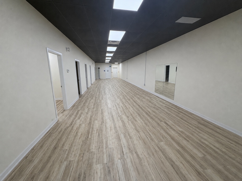 18371 Hurontario St, Caledon, ON for lease - Building Photo - Image 3 of 6