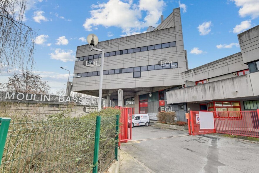 Flex dans Saint-Denis à louer - Photo du bâtiment - Image 2 de 14
