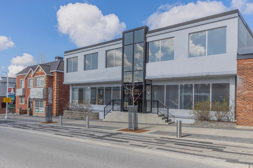361 King St, Midland, ON à louer - Photo du bâtiment - Image 2 de 27
