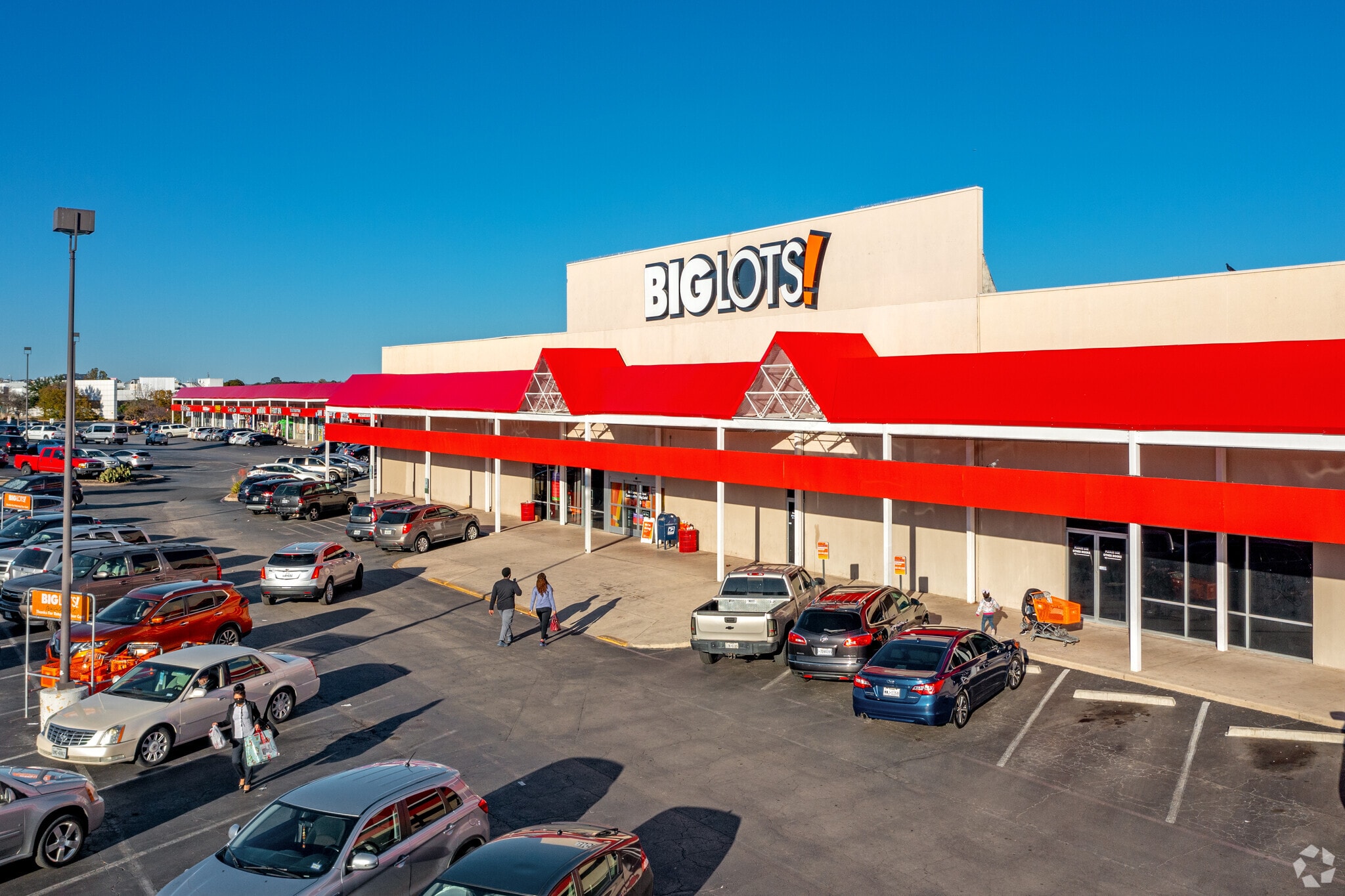 6900 San Pedro Ave, San Antonio, TX for lease Primary Photo- Image 1 of 7