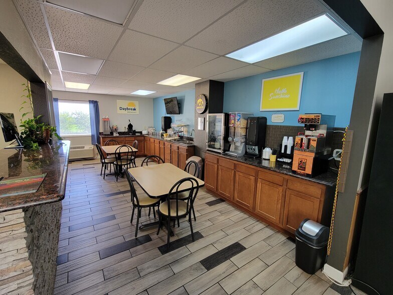 711 S Downey St, West Branch, IA à vendre - Photo intérieure - Image 3 de 13