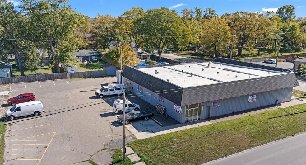6397 Middlebelt Rd, Romulus, MI à vendre - Photo du bâtiment - Image 3 de 14