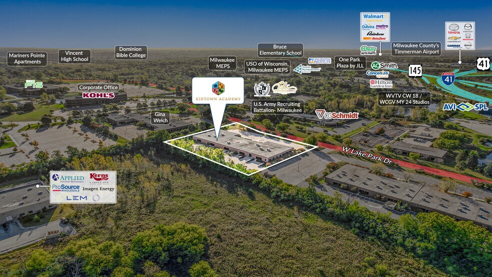 11700 W Lake Park Dr, Milwaukee, WI à vendre - Photo du bâtiment - Image 2 de 4