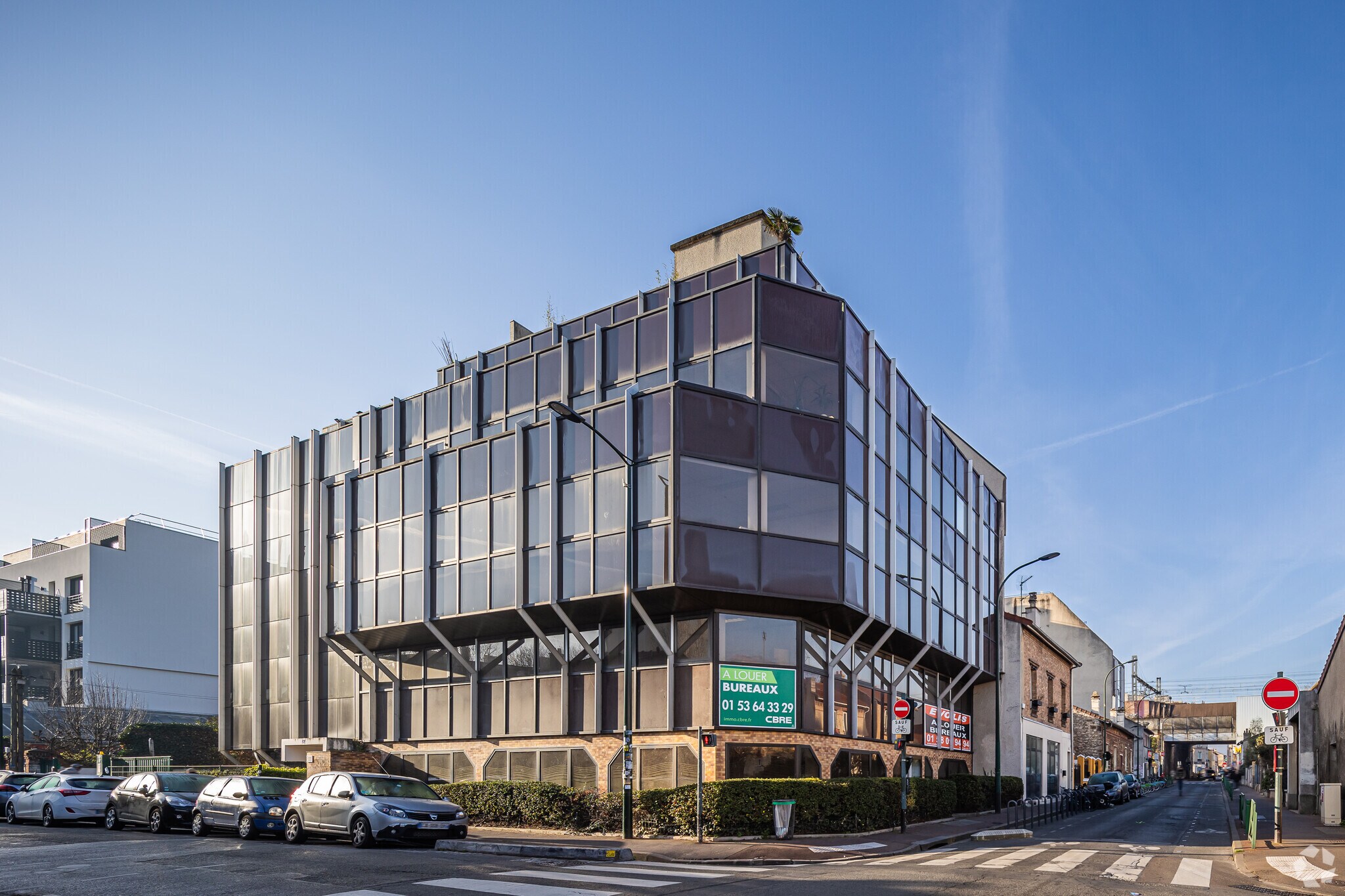 60 Rue Etienne Dolet, Malakoff for lease Primary Photo- Image 1 of 4