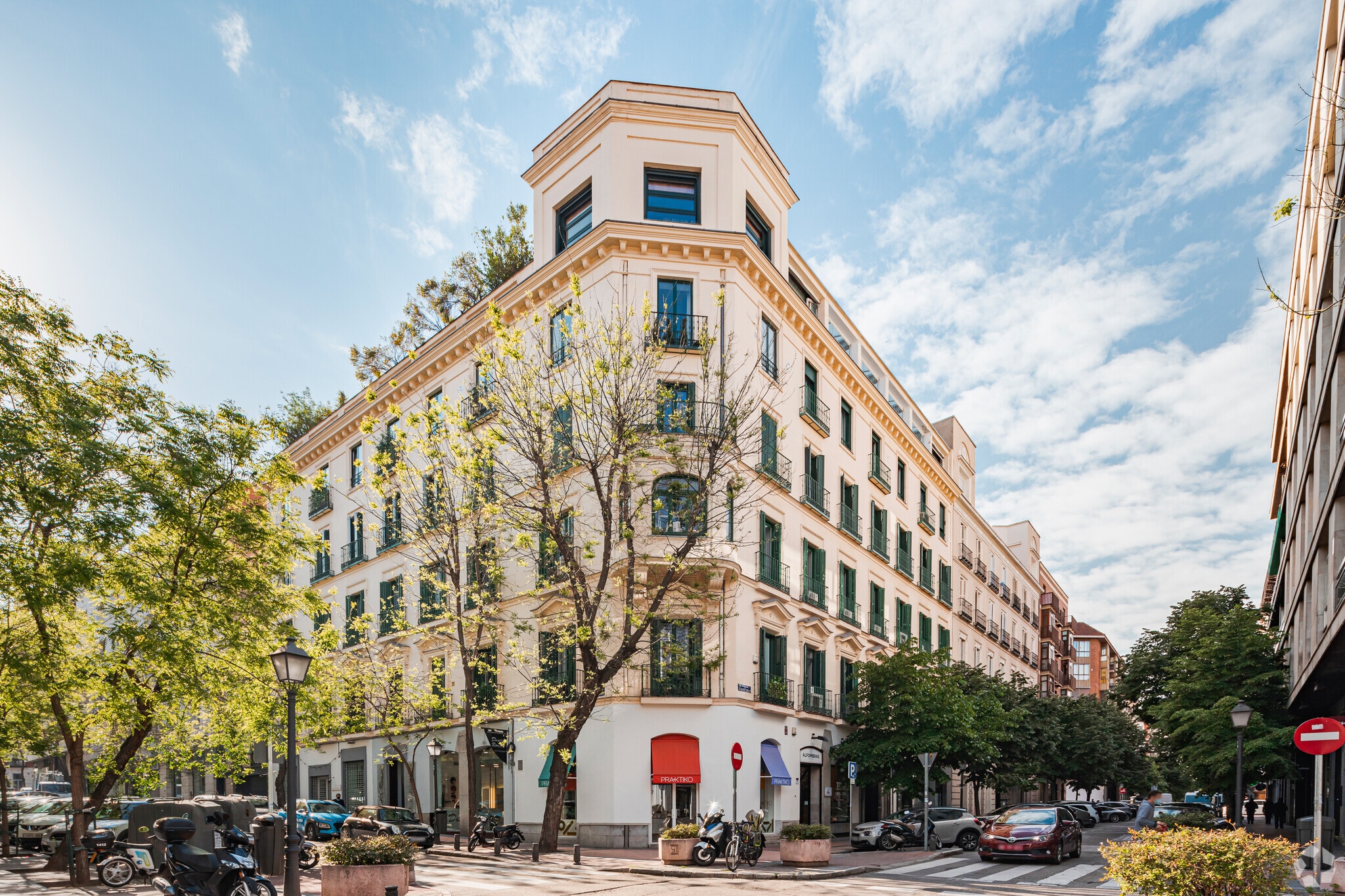 Office in Madrid, Madrid for lease Primary Photo- Image 1 of 5