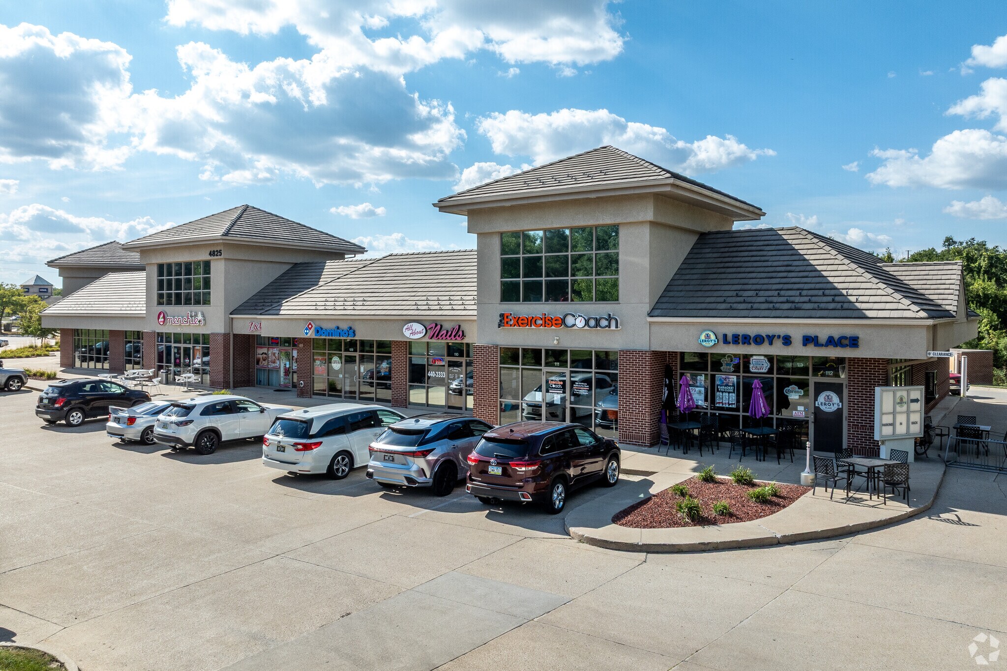 265 50th St, West Des Moines, IA à louer Photo principale- Image 1 de 2